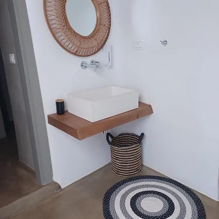 New In The Heart Of - 1 Apartment